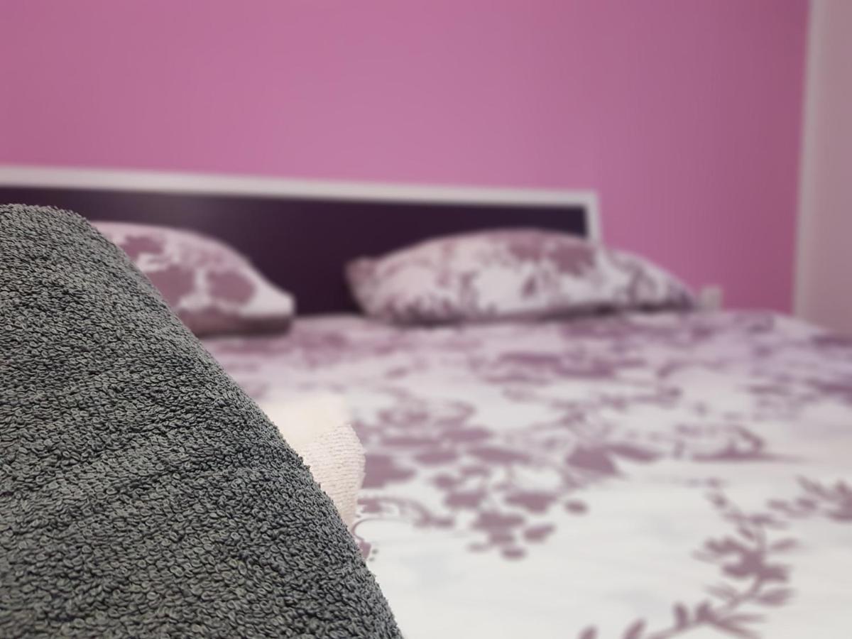 Apartmani Milutin Brodarica  Kültér fotó