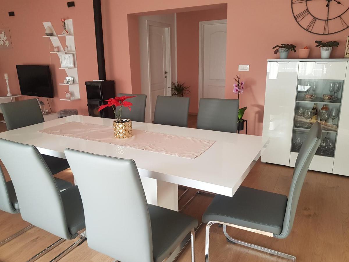 Apartmani Milutin Brodarica  Kültér fotó